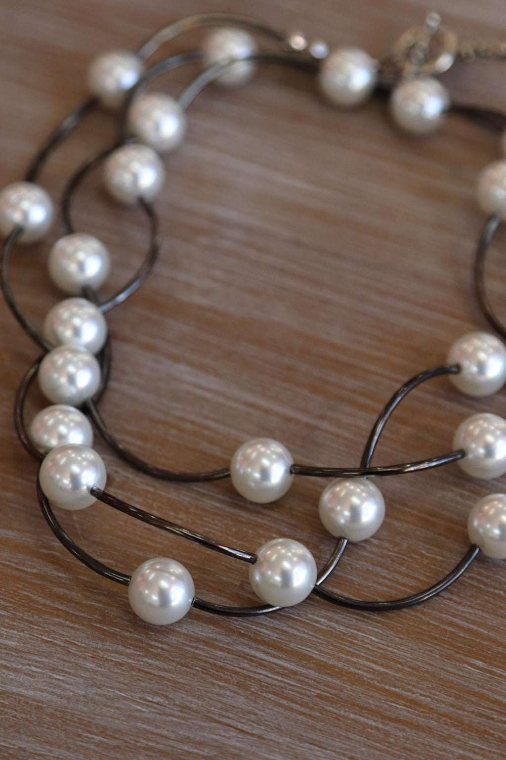 Midnight Pearl Sugar Necklace image 2