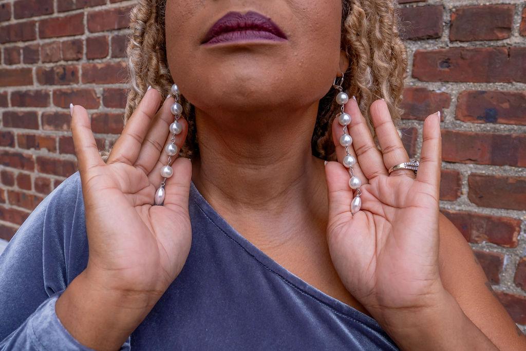 Love Me Earring image 1